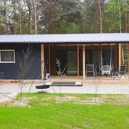 Domek Posrod Drzew Prázdninový dům